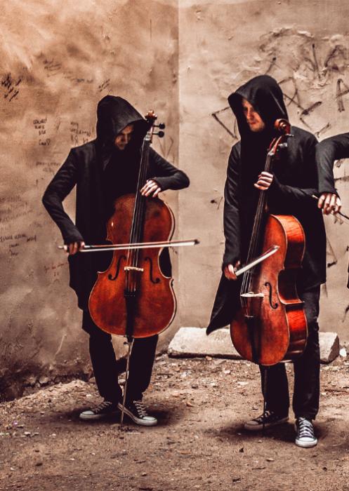 Мировые рок-хиты на виолончелях в ДК Тольятти